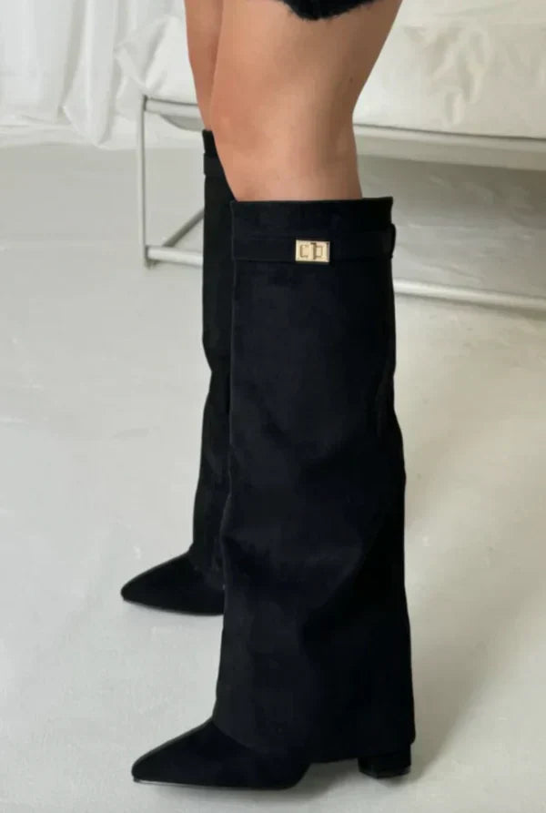ChicSchritt™ / Absatzstiefel mit trendiger Silhouette