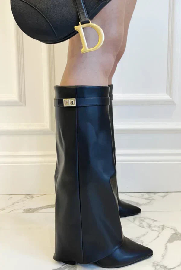 ChicSchritt™ / Absatzstiefel mit trendiger Silhouette