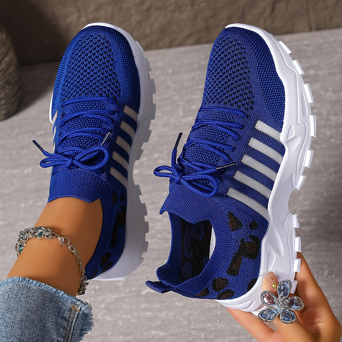 Damen Orthopädie-Sneaker mit breiter Zehenbox | Leichtes Mesh & stoßdämpfende Sohle | Rutschfest für Alltag & lange Wege