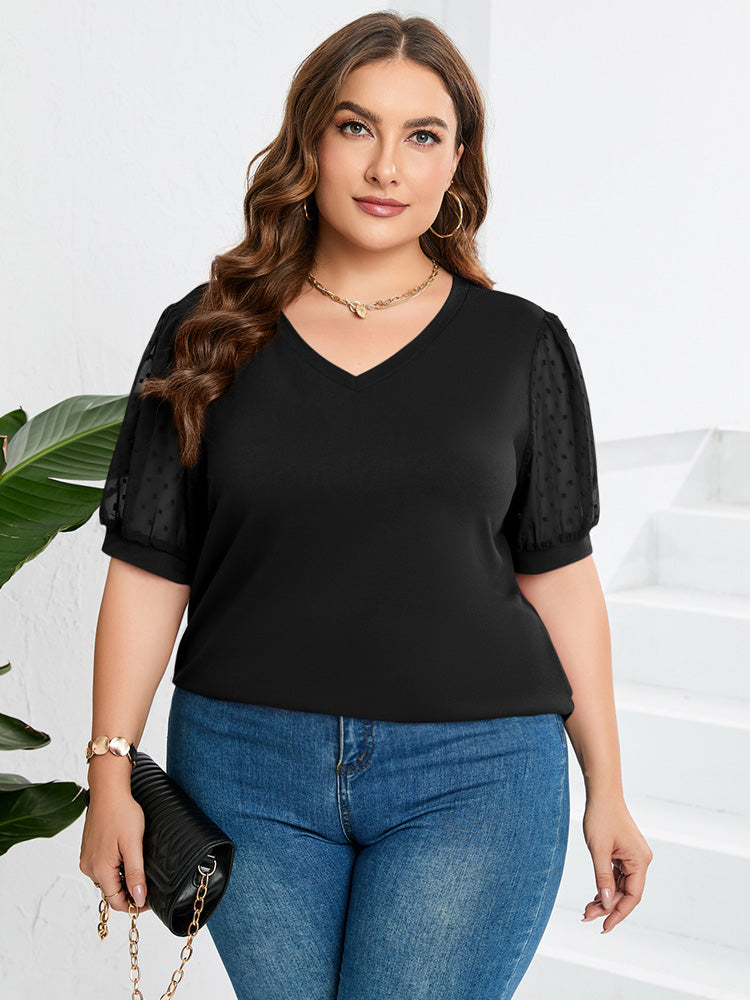 Janne – V-Ausschnitt-T-Shirt mit Ärmeln und Bauchbedeckung
