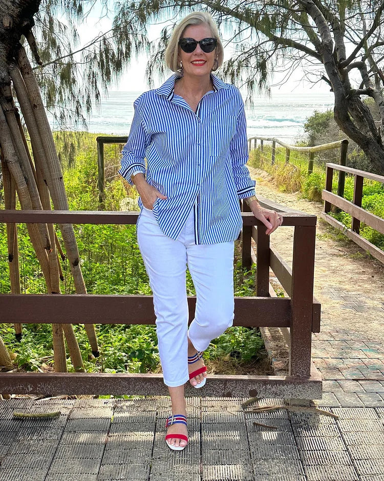 Ula – Gestreiftes Shirt mit Knopfverschluss