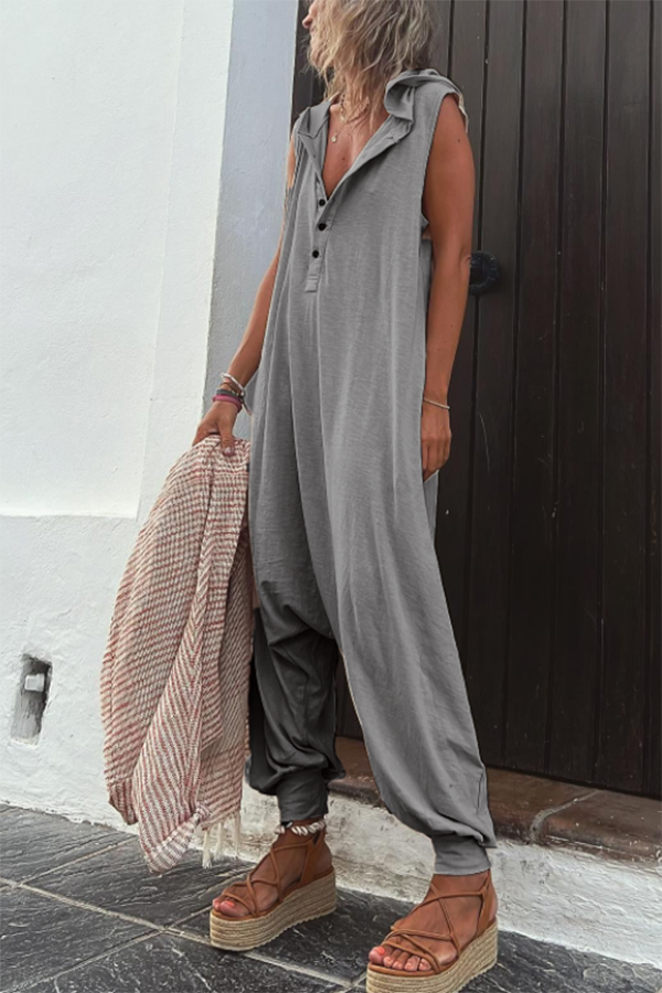 Tilda Jumpsuit mit Kapuze und halber Knopfleiste, mit Taschen