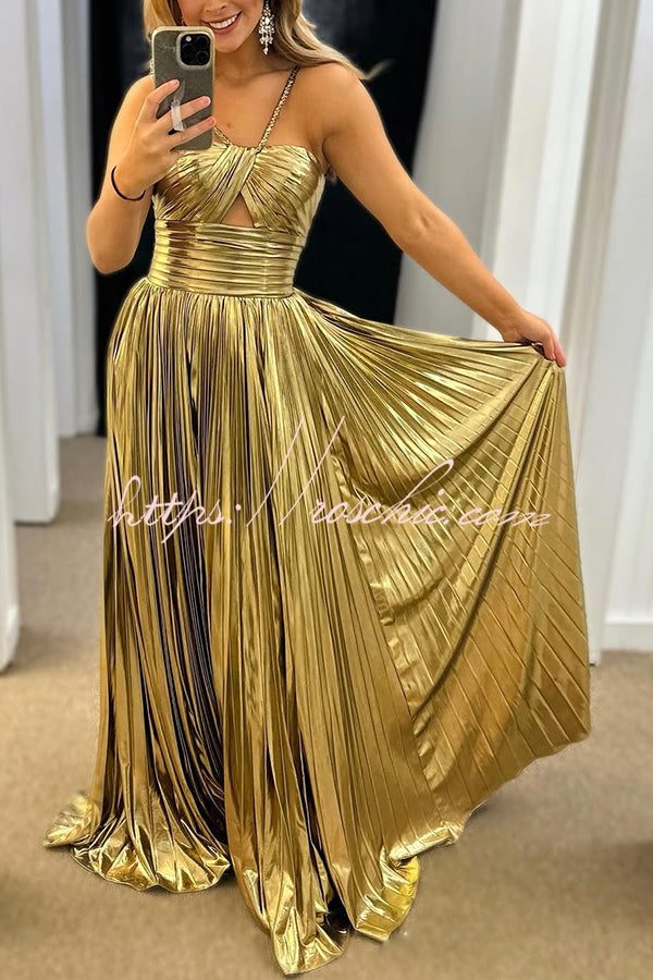Elfriede Metallic Maxikleid mit Kreuzträgern, Cut-Out, Schlitz und Faltenrock im Queen-Stil