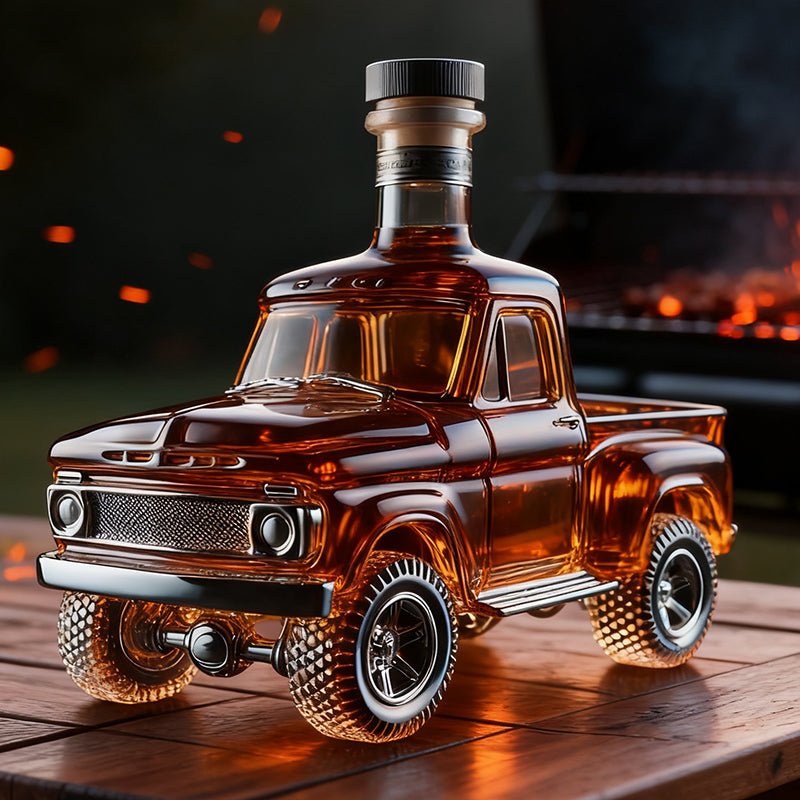 FahrerFlasche™ / Whiskeyflasche im Retro-Auto-Design - Sopheria