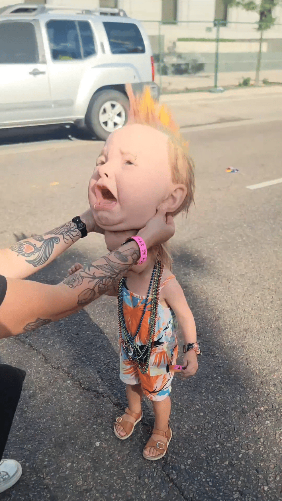 HeulHorror™ / Gruselige und urkomische Latex-Kopfmasken (weinendes Punk-Baby) - Sopheria