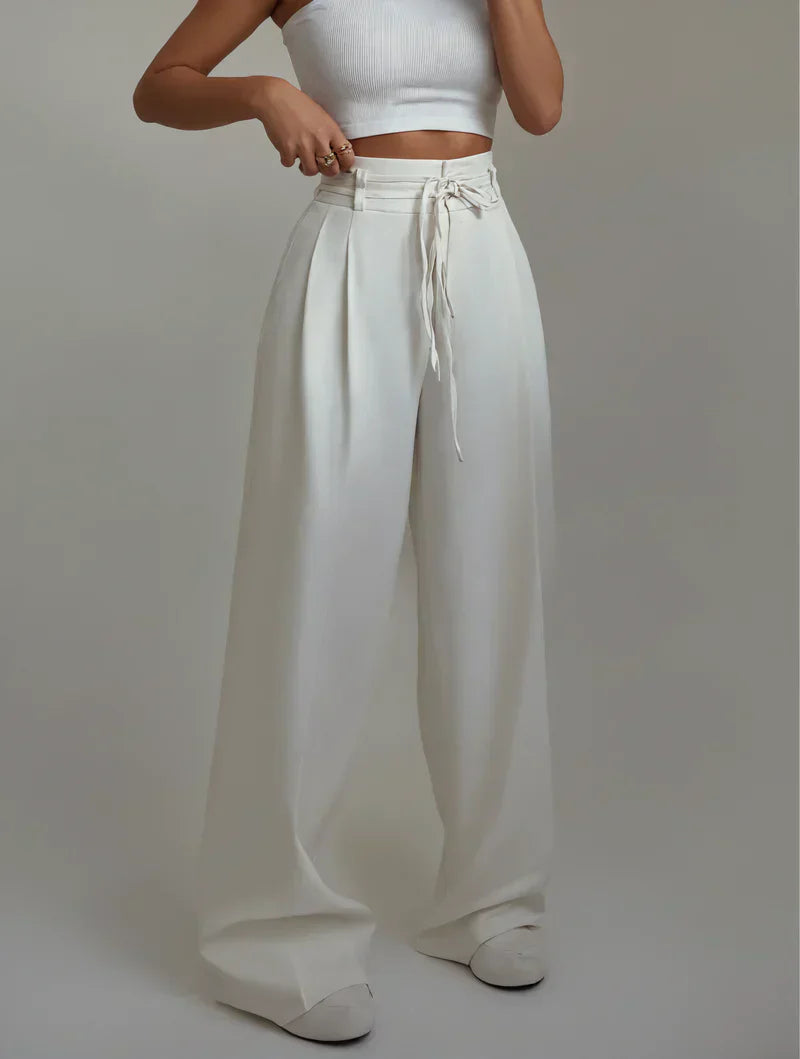 LENA – Weit geschnittene High-Waist-Hose