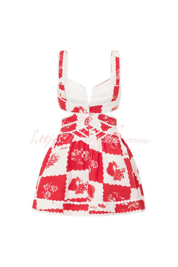 Melina Leinen-Minikleid mit einzigartigem Print, Zierborten, Cut-Outs und Taschen - Sopheria
