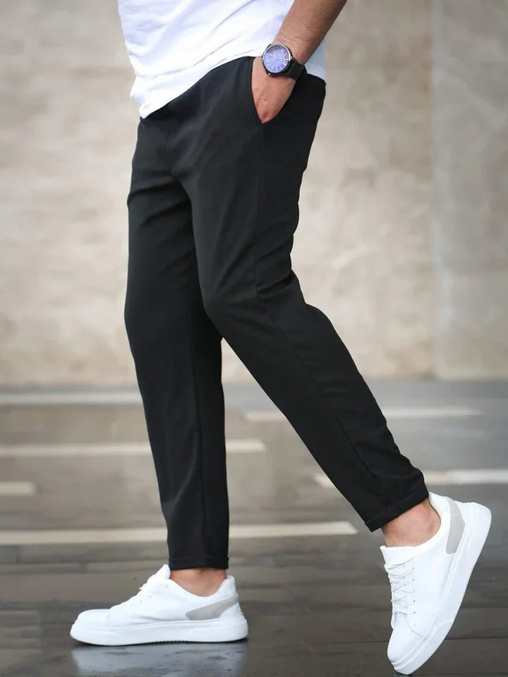 Movaro / Elastische Herrenhose mit modernem Slim Fit - Sopheria