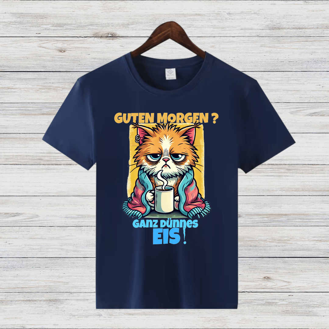 Mürrische Katze | Lustiges Kaffeeliebhaber-Shirt | Humorvolles Winterdesign | Statement Shirt für kalte Tage - Sopheria