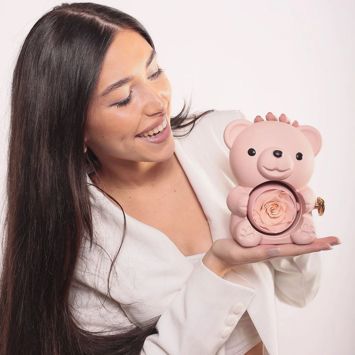Rosenherz – Teddybär-Geschenkbox mit ewiger Rose & gravierter Halskette - Sopheria