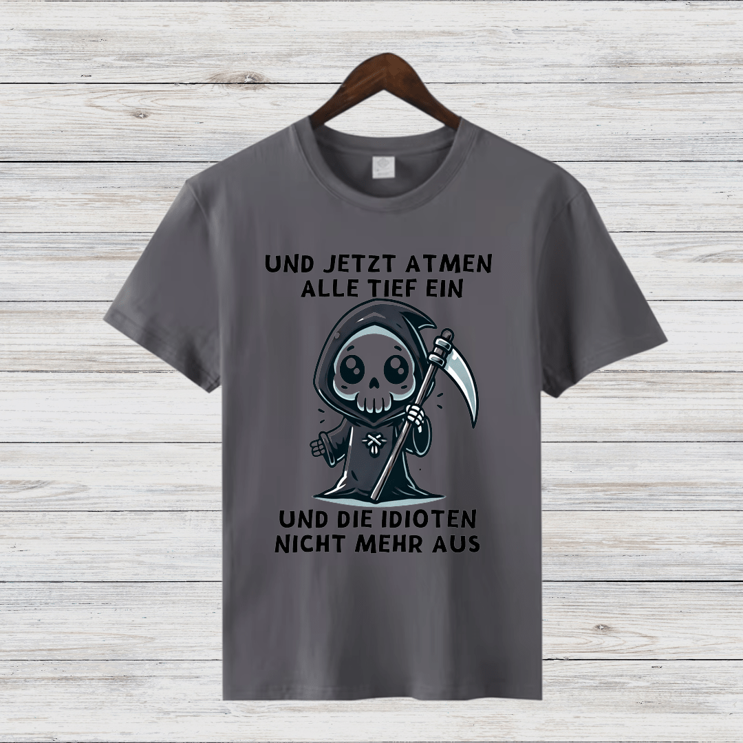 Sensenmann Shirt | Humorvolles Statement | Lustiges Winterdesign | Damen T-Shirt für kalte Tage - Sopheria