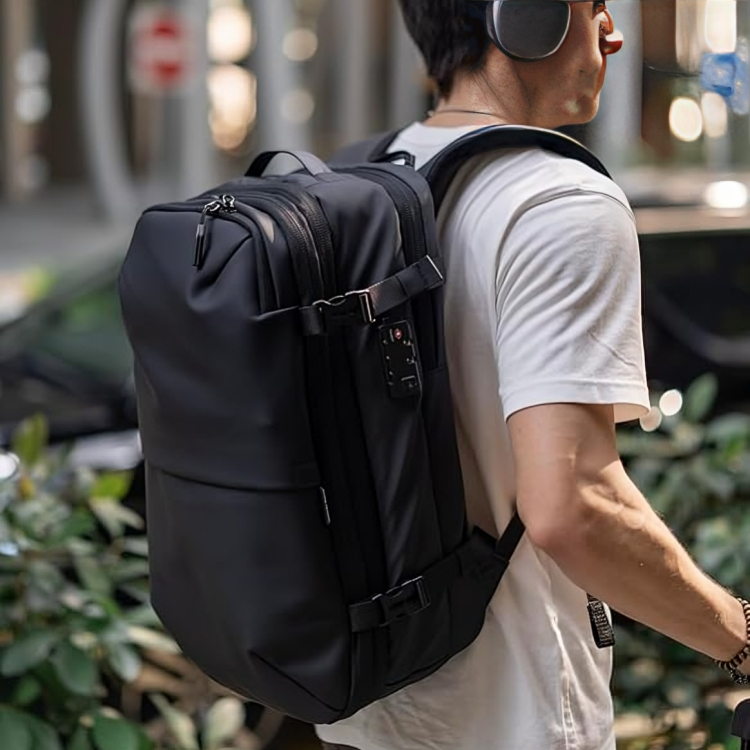 ReiseRaum™ / Vielseitiger Reise-Rucksack