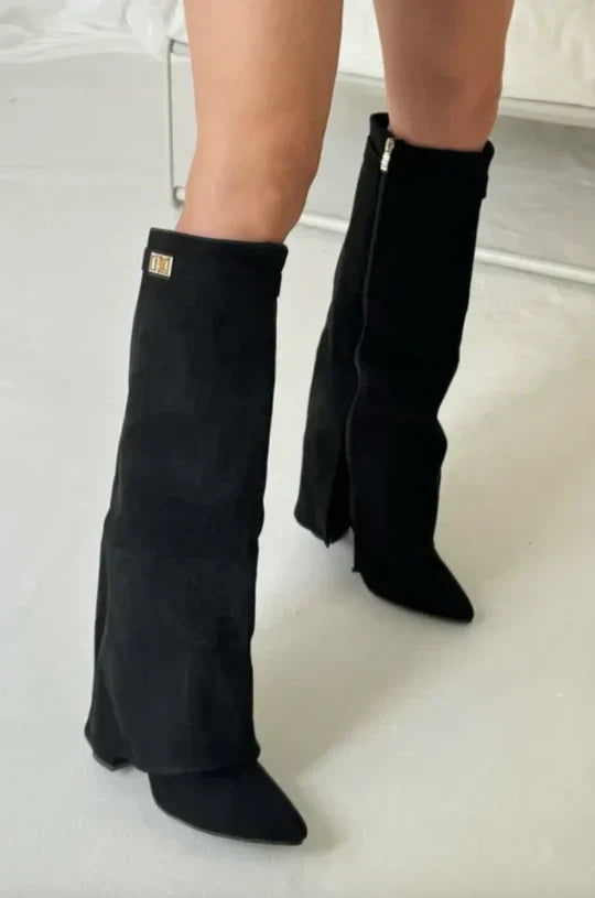 ChicSchritt™ / Absatzstiefel mit trendiger Silhouette