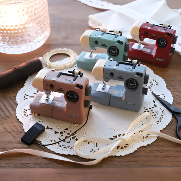 NähNest™ / Innovative Mini Nähmaschine