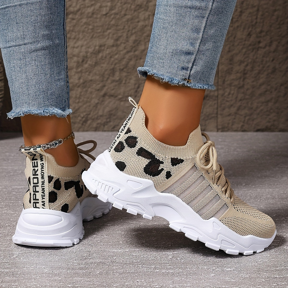 Damen Orthopädie-Sneaker mit breiter Zehenbox | Leichtes Mesh & stoßdämpfende Sohle | Rutschfest für Alltag & lange Wege
