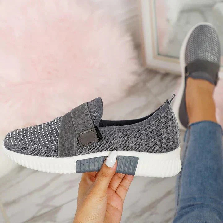 Damen Slip-On Sneaker mit Klettverschluss | Bequeme Freizeitschuhe mit Dämpfender Sohle | Leicht & Atmungsaktiv