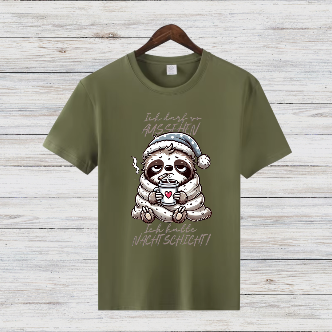 Gemütliches Faultier-Shirt | Lustiges Nacht-Schicht-Motiv | Humorvolles Winterdesign | Statement Shirt für Frauen