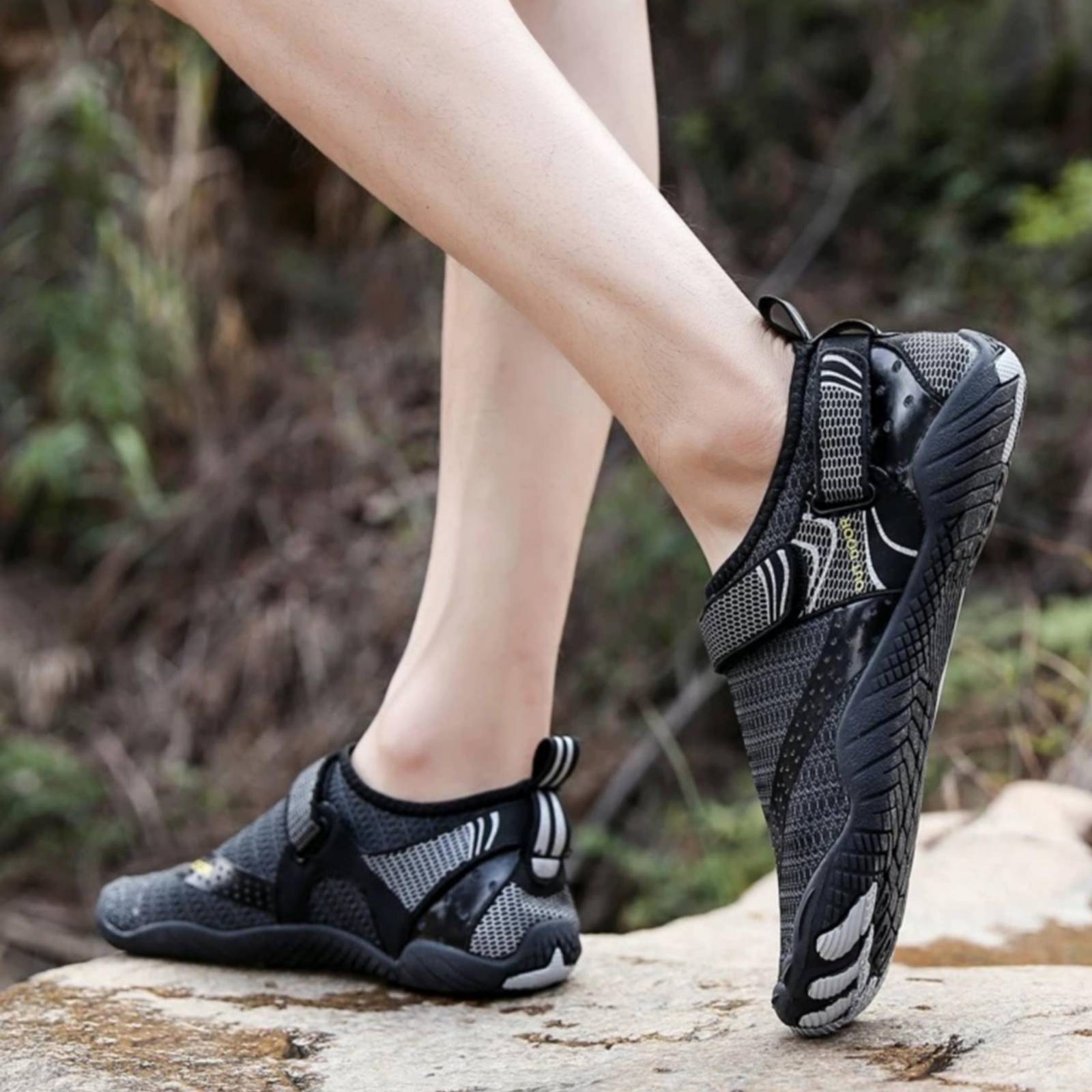 Wasserschuhe | Rutschfeste Profilsohle | Leichte orthopädische Stütze | WellenWandler