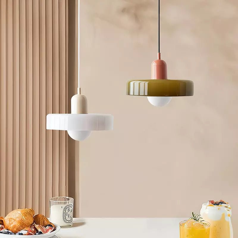 Aurelio™ | Bauhaus-Pendelleuchte aus farbigem Glas - Sopheria