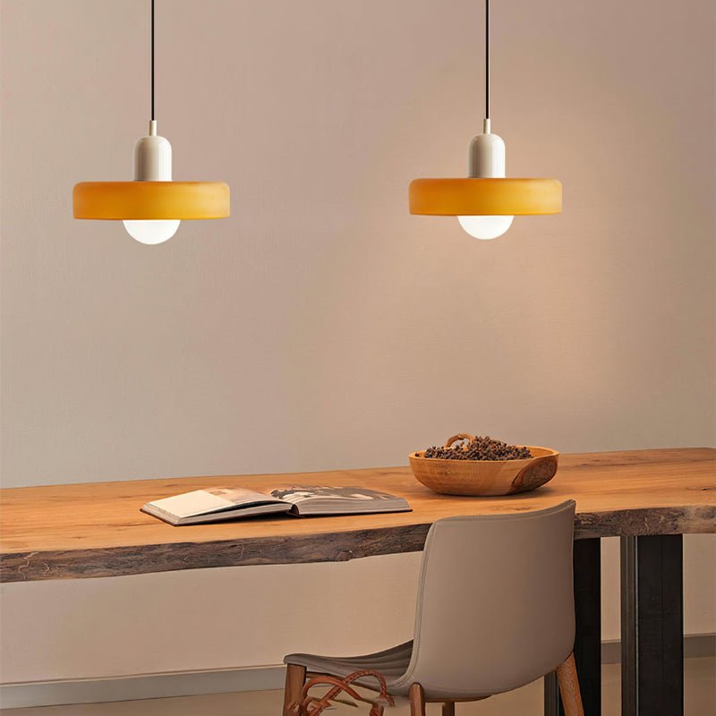 Aurelio™ | Bauhaus-Pendelleuchte aus farbigem Glas - Sopheria