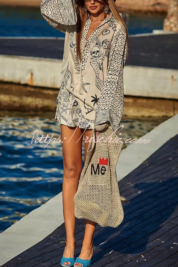 Selma Satin-Set mit einzigartigem Buchstabenmuster, Fransenhemd und Shorts mit elastischem Bund – Versand in 24 Stunden