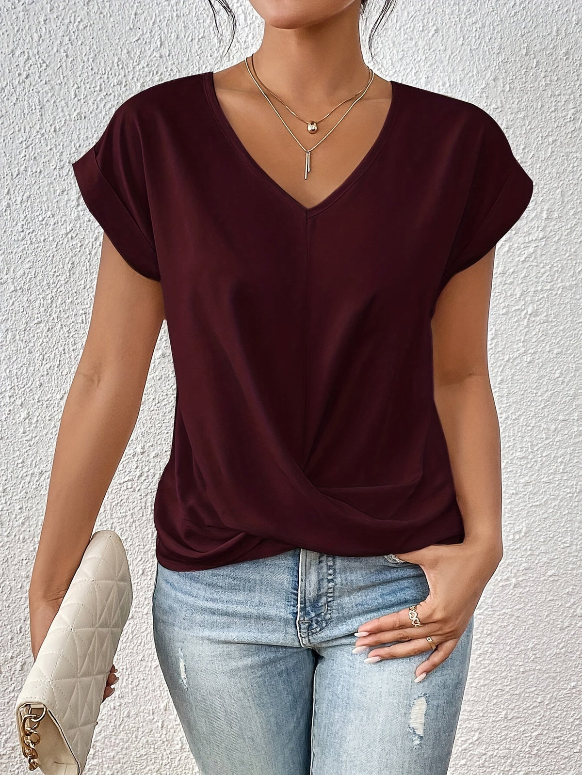 Cleo™ - Lässiges T-Shirt mit Sweetheart-Ausschnitt - Sopheria