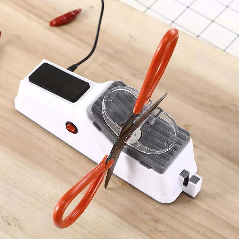 SchnittSchärfe™ / Elektrischer Messerschärfer