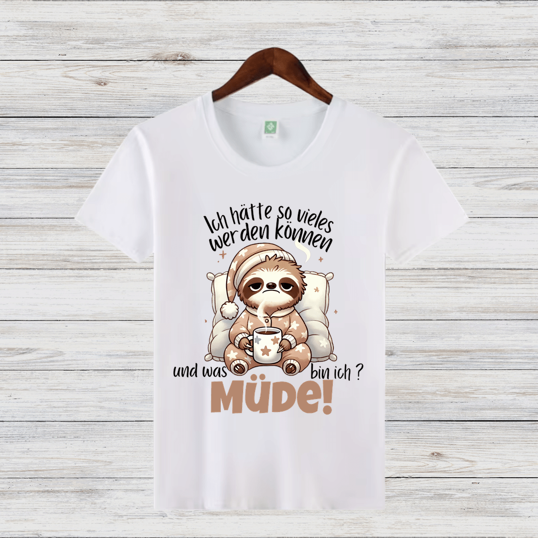 Faultier Pyjama Shirt | Lustiges Winterdesign | Gemütliches Statement-Shirt | Geschenkidee für Frauen - Sopheria
