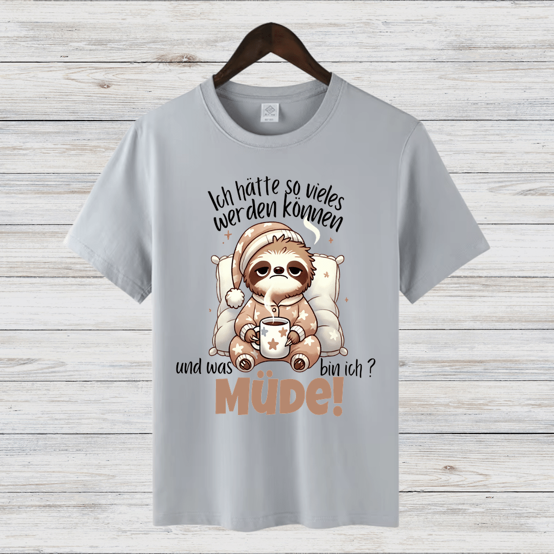 Faultier Pyjama Shirt | Lustiges Winterdesign | Gemütliches Statement-Shirt | Geschenkidee für Frauen - Sopheria