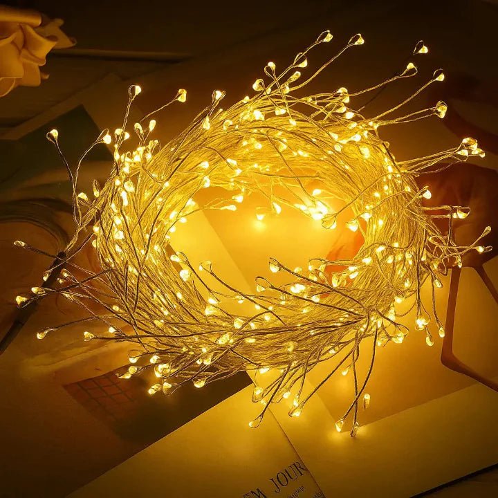 FestlichFunkel™ / LED-Kupferdraht Weihnachtsbeleuchtung – Warme, Magische Glut (9 M, 300 LEDs) - Sopheria