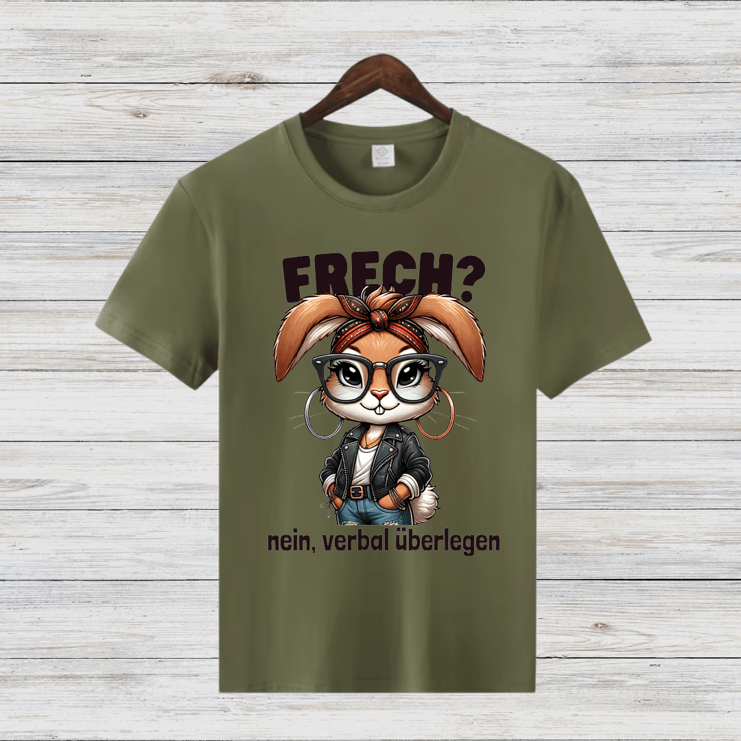 Frech? Nein, verbal überlegen | Lustiges Damen-Shirt | Statement-Shirt mit coolem Hasen-Design | Perfekt für den Winter - Sopheria