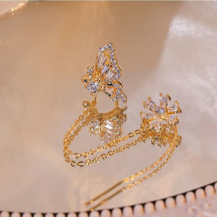 FlügelFunkeln – Ear-Cuff-Ohrringe mit Schmetterlings- & Blütendesign