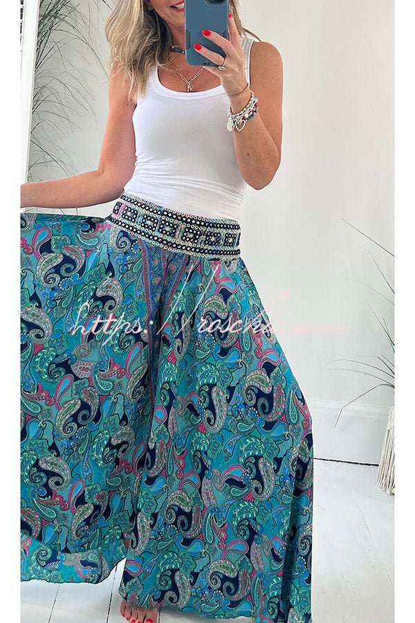 Lina Ethno-Print Hose mit Paisley-Muster, elastischem Patchwork-Bund und Taschen, leicht & luftig - Sopheria