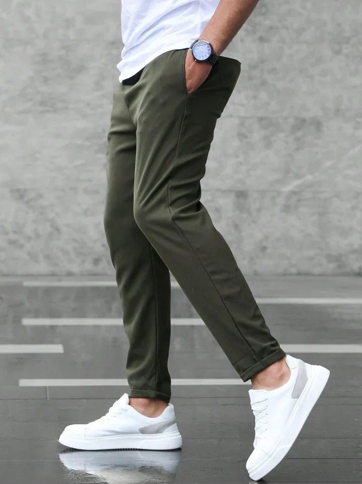 Movaro / Elastische Herrenhose mit modernem Slim Fit - Sopheria