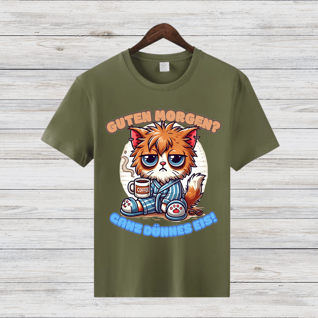 Schlafmuffel Katze | Lustiges Morgenmuffel-Shirt | Humorvolles Katzen-Design | Statement-Shirt für Kaffeeliebhaber - Sopheria