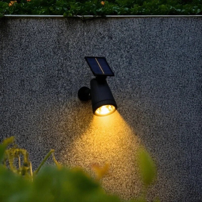 SolaraLux / Solarbetriebener Gartenstrahler - Sopheria