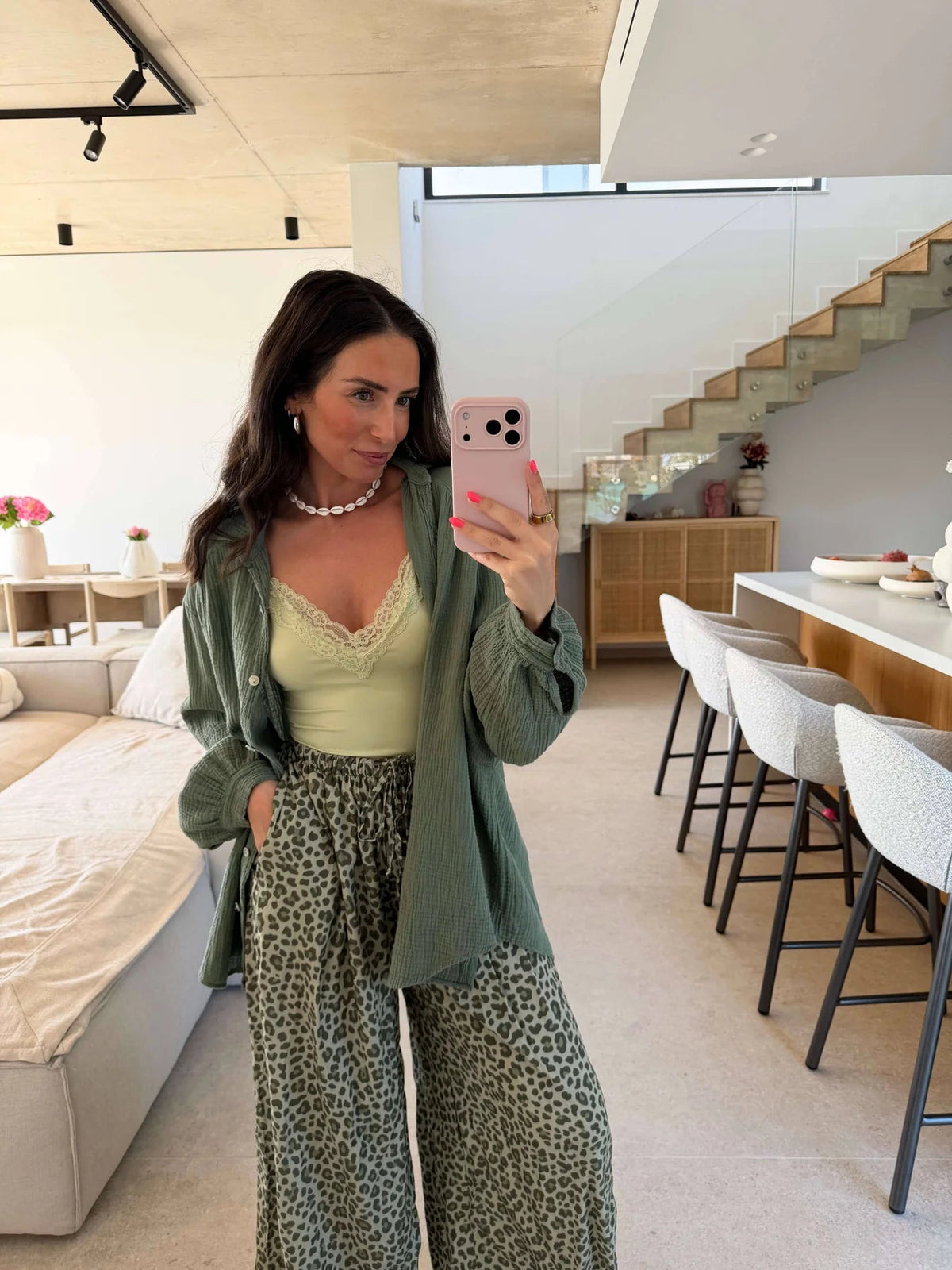 Wildelle / Weite Leoprint Hose für Komfort & Stil im Alltag - Sopheria